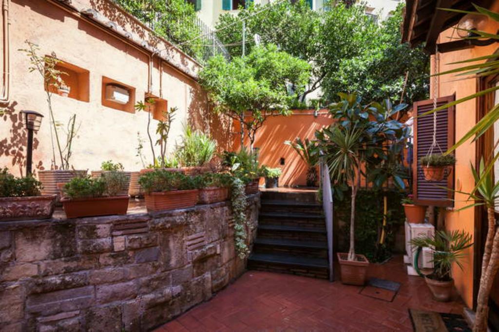 Апартаменти Cortile House Рим Екстер'єр фото